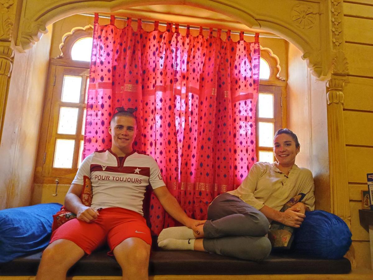 Hotel Relax Inn ジャイサルメール エクステリア 写真