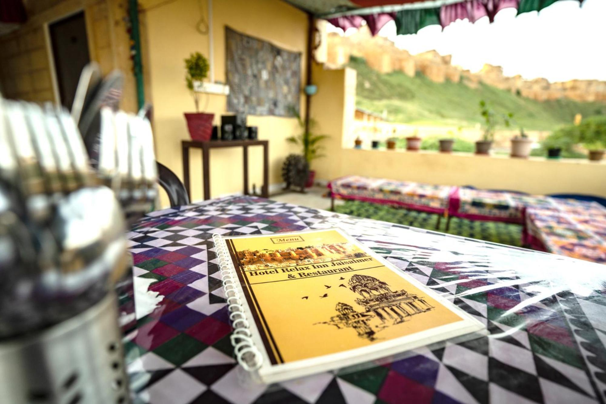 Hotel Relax Inn ジャイサルメール エクステリア 写真